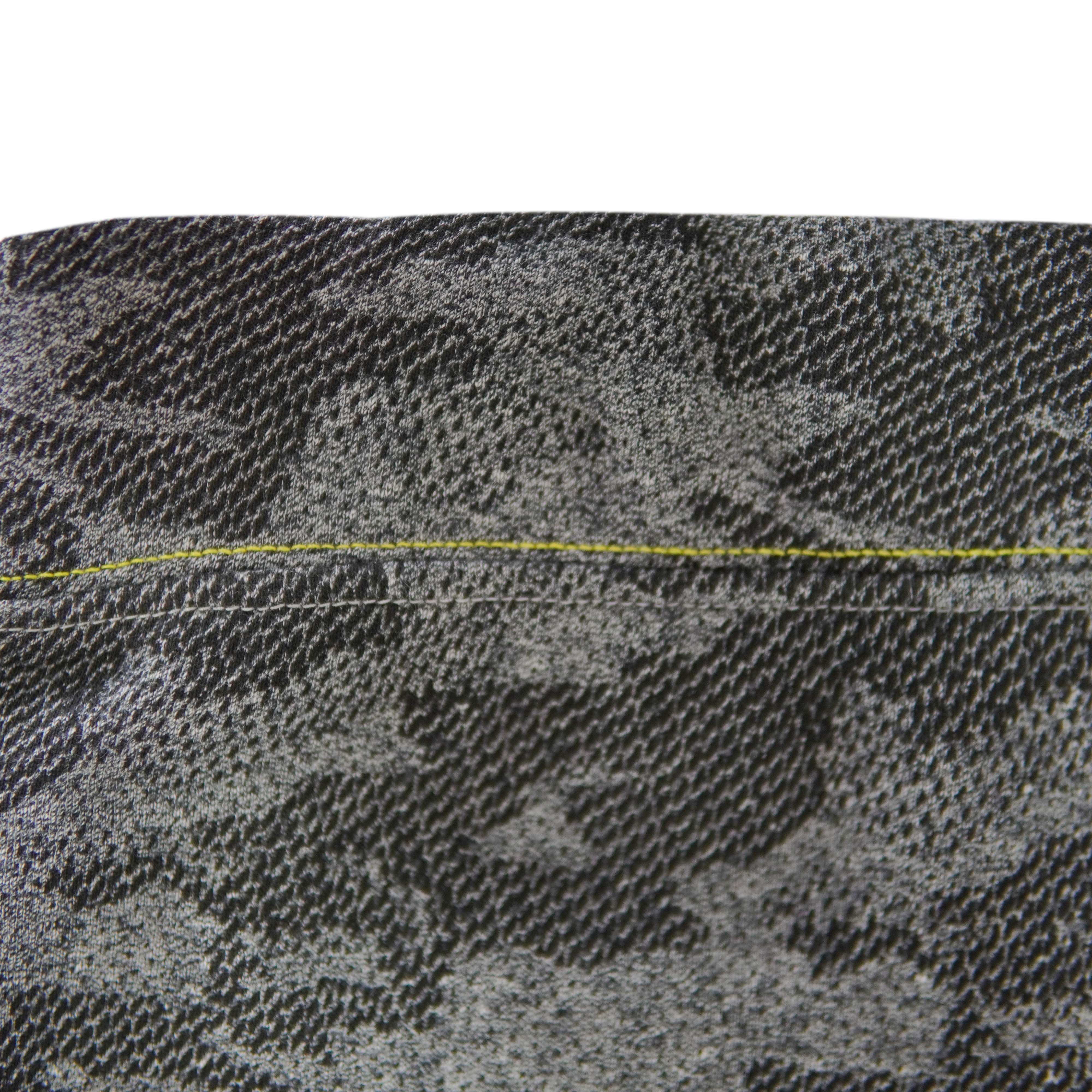 Charcoal Camuflage Short - Foxy Garments